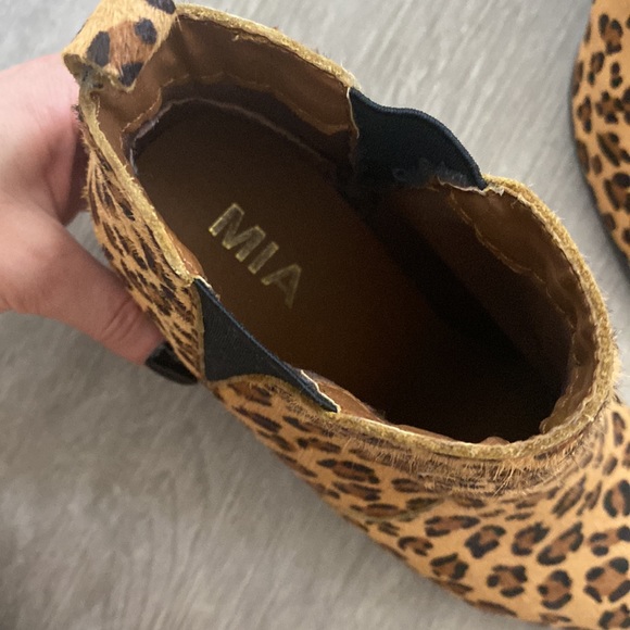 Chelsea Bootie - Picture 7 of 7